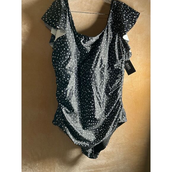 Plus Size Black White Polka Dot Ruffle Sleeve Ruched One Piece Swimsuit 22W - Picture 2 of 4